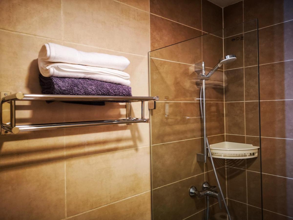 E14, Forest View Apartments, Deposit Required To Confirm Booking コロリ エクステリア 写真