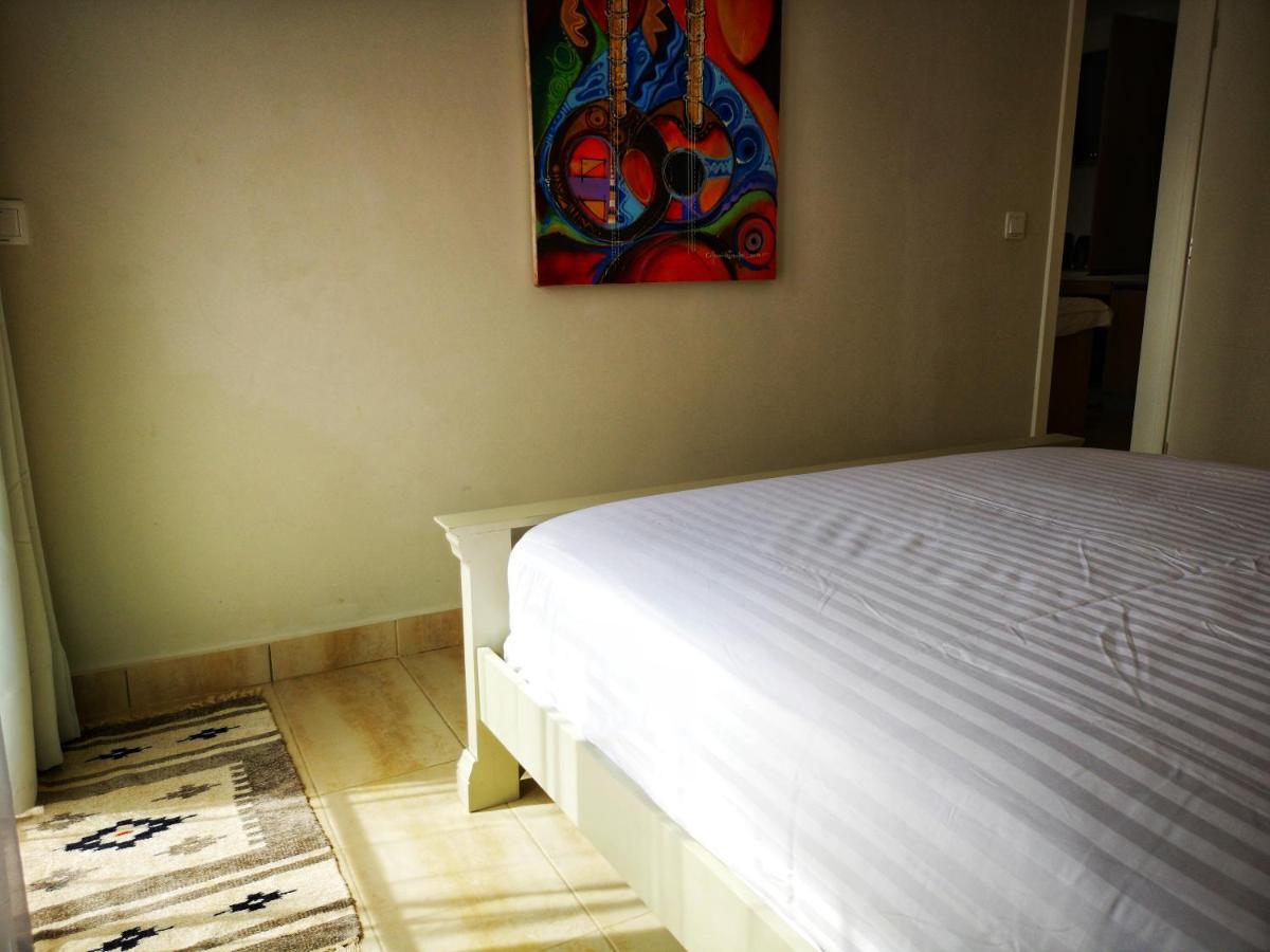 E14, Forest View Apartments, Deposit Required To Confirm Booking コロリ エクステリア 写真