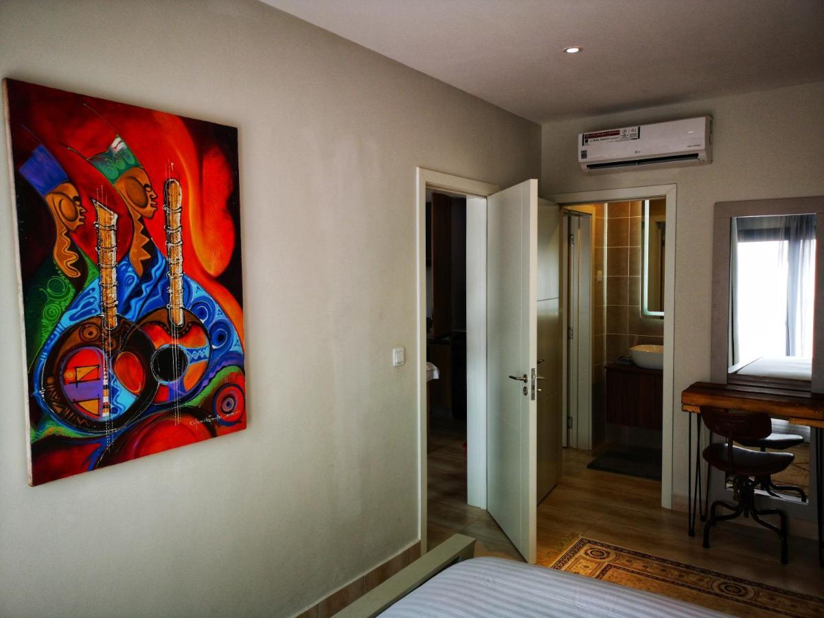 E14, Forest View Apartments, Deposit Required To Confirm Booking コロリ エクステリア 写真