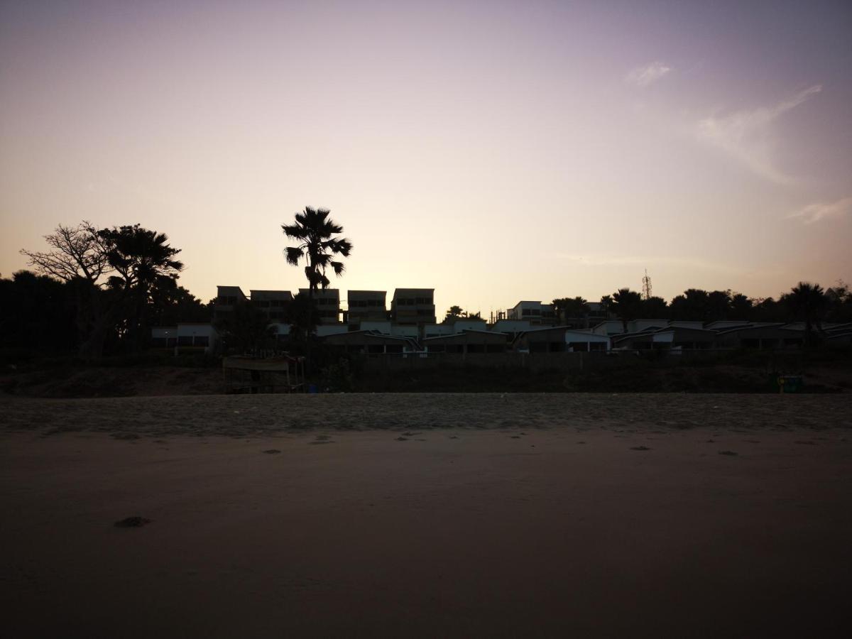 E14, Forest View Apartments, Deposit Required To Confirm Booking コロリ エクステリア 写真